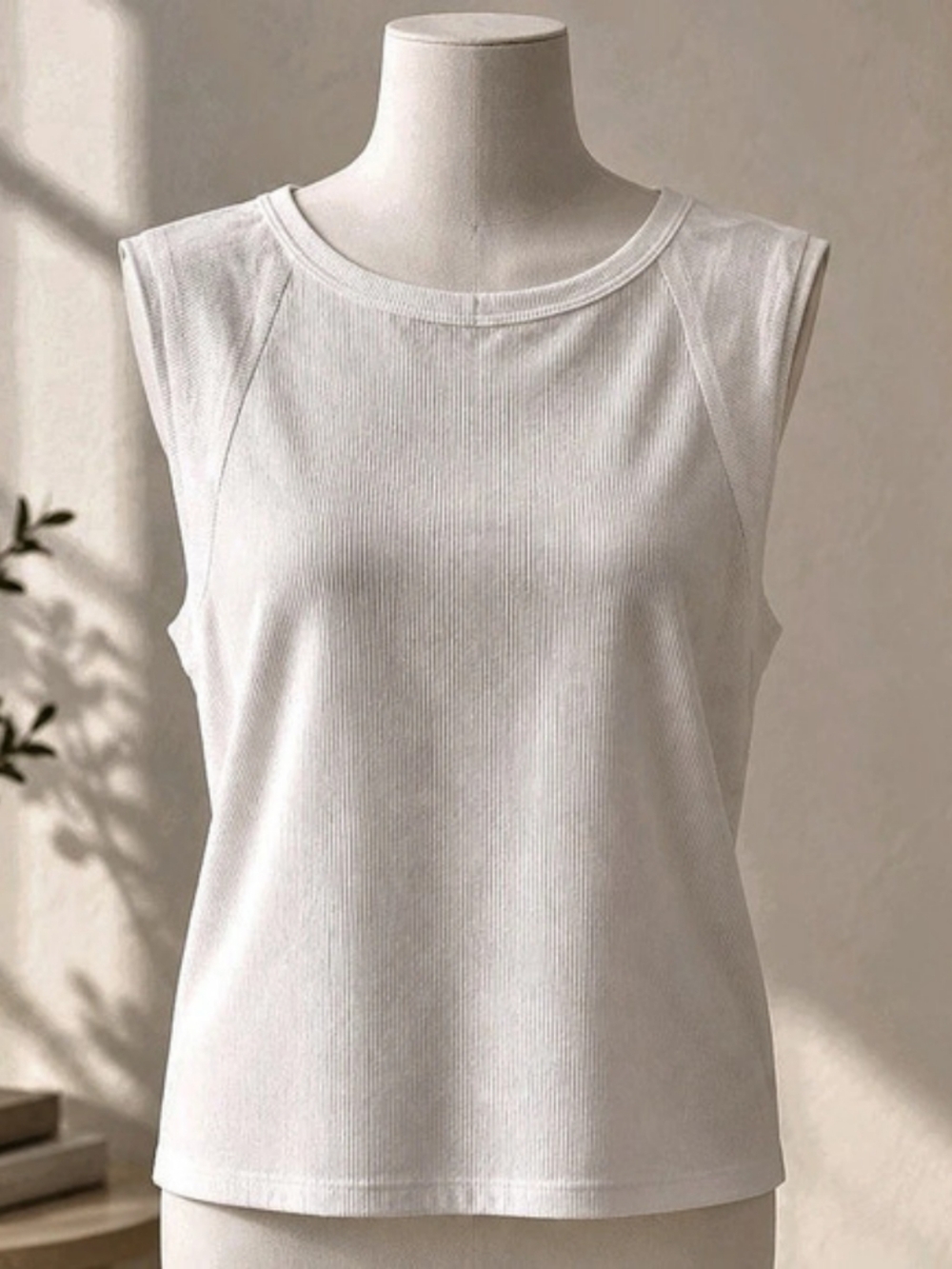 White Ribbed Sleeveless Tank Top Like New